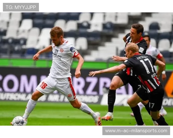 德甲球队加快跑动节奏，比赛耐力指标上升