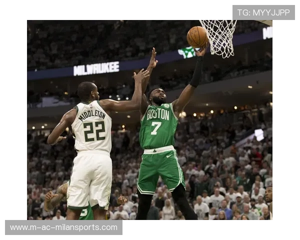 凯尔特人布朗单场命中关键补篮助波士顿险胜雄鹿